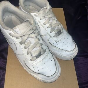 Nike Air Force 1 Low White size 7Y/ women’s 8